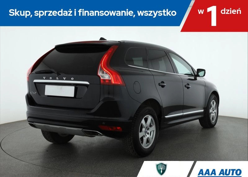 Volvo XC 60 cena 90000 przebieg: 109436, rok produkcji 2016 z Stary Sącz małe 301